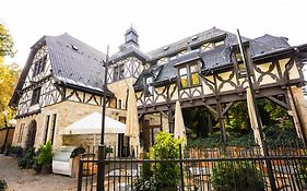 Zámecká Konírna Hotel a Restaurace